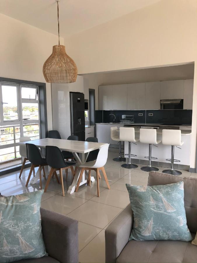 Frangipanier 2 Bedrooms Sea View Penthouse Trou aux Biches Exterior photo